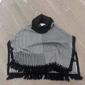 White House Black Market Black and White Knit Poncho